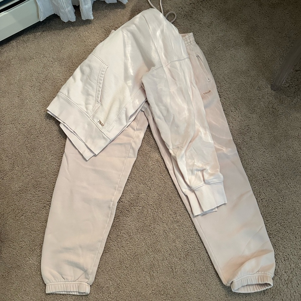 Light Pink Aritzia Sweatsuit Set
